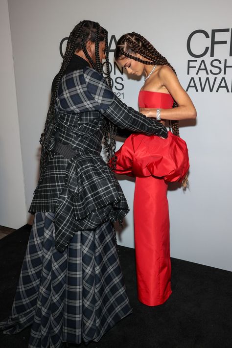 Law Roach and Zendaya at the 2021 CFDA Fashion Awards Law Roach, Zendaya Style, Cfda Awards, Queen Of Everything, Zendaya Coleman, Fashion Awards, Silk Charmeuse, Fashion Killa, All About Fashion