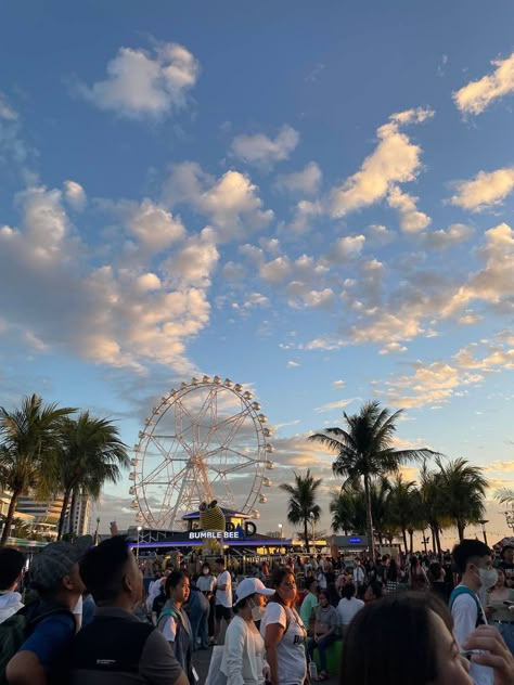 Moa Arena Philippines, Moa Philippines, Manila Aesthetic Night, Manila Aesthetic, Moa Aesthetic, Philippine Photography, Lowkey Relationship, Lowkey Relationship Pictures, Philippines Cities