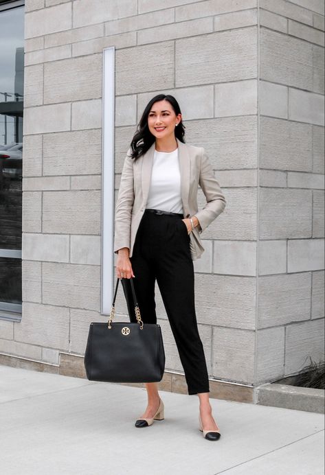 Wearing a beautiful tan blazer from J.Crew, white shell from Ann Taylor, black dress pants, cap toe shoes, and black tote bag. Such a classic look and perfect interview outfit. Click the link to shop this look! Tan Shoes Outfit, Tan Blazer Outfits Women, Beige Shoes Outfit, Black Pumps Outfit, Tan Blazer Outfits, Black Dress Pants Outfits, Wednesday Fall, White Heels Outfit, Black Shoes Outfit