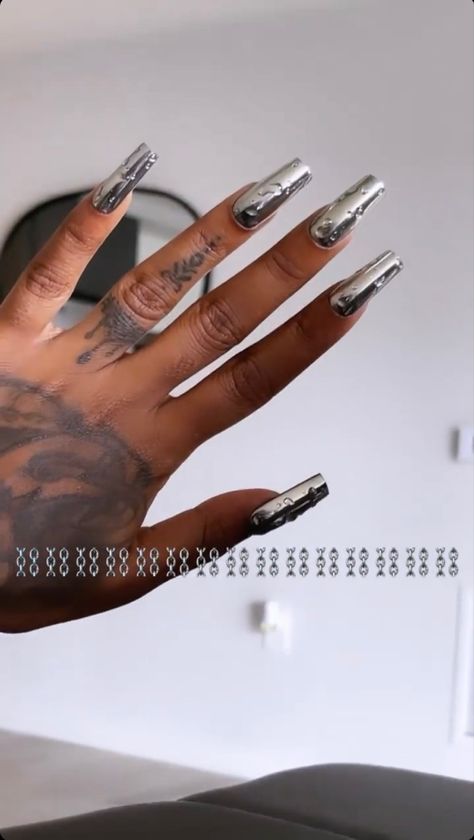 Long Square Chrome Nails, Chrome Nails Long Square, Full Chrome Nails, Drippy Chrome Nails, Silver Chrome Nails Black Women, Silver Chrome Drip Nails, Chromatic Nails, Era Nails, Purple Acrylic Nails