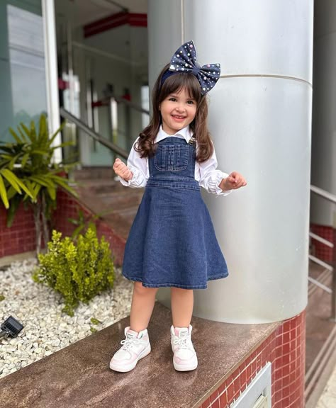 Jean Overall Dress, Overalls Dress, Disney Dress Up, Chic Kids, George Best, Kids Dress Wear, Best T Shirt, Jean Dress, Frocks For Girls