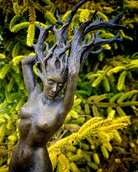 Dryad Statue, Bronze #dellamorte #etsyseller #dellamorteco #etsysellersofinstagram #dryad #forestspirit #naturegoddess #naturespirit #mythologicalcreatures #legendarycreatures #metamorphosis #creaturedesign #fantasyart #dungeonsanddragons Dungeons And Dragons, Statue, Instagram