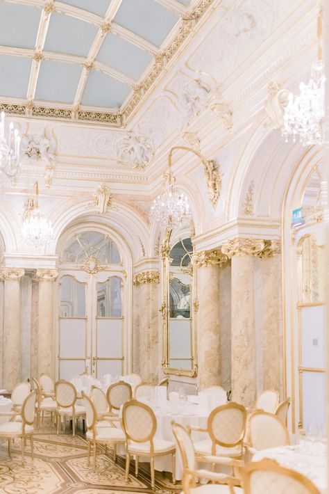 Elegant wedding at Palais Coburg in Vienna - Liliia Chuba Vienna Wedding, Mountain Bridals, Zara Looks, Lgbt Wedding, Fine Art Wedding Photographer, Family Photo Sessions, Bridal Inspiration, Royal Wedding, Beautiful Couple