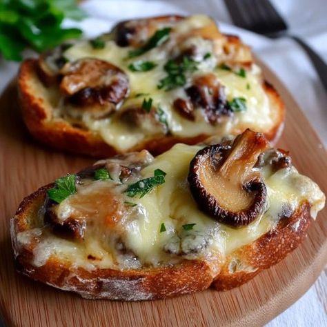 Crispy Mushrooms Recipe, Mushroom Bruschetta, New Year's Eve Appetizers, Mushroom Toast, Elegant Appetizers, Peanut Butter Oatmeal Cookies, Gooey Cheese, Cheesy Recipes, Simply Recipes