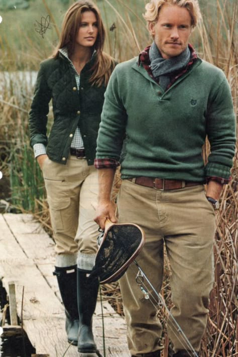 Mens Hunter Boots Outfit, Hunting Style Men, English Countryside Mens Fashion, Mens British Style, Old Money Outdoor Outfit, Preppy Winter Outfits Men, Mens English Country Fashion, British Men Aesthetic, Llbean Outfit