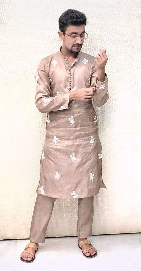 Khadi Kurta Designs For Men, Mens Kurta Embroidery Designs, Kurta Designs Latest, Marriage Dress For Men, Kurta Designs Men's, Business Casual Attire For Men, Indian Wedding Clothes For Men, Boys Kurta Design, Wedding Kurta For Men