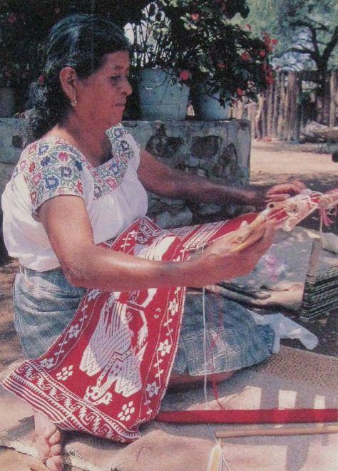 Art Shows, Mexican Folk Art, Folk Art, Weaving, Fabric, Art, Mexico