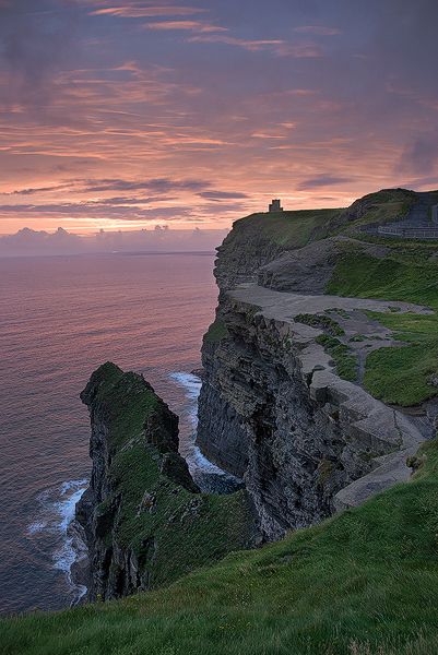 Cliffs By The Sea, Cliffs Of Moher Aesthetic, Scotland Cliffs, Irish Cliffs, Cliff Of Moher, Cliff Painting, Ireland Cliffs, Cliffs Of Moher Ireland, Ireland Aesthetic