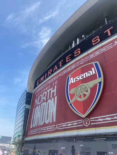 North London Is Red, Arsenal Womens Aesthetic, North London Aesthetic, Arsenal Women Aesthetic, Arsenal Aesthetic, Arsenal Football Team, Arsenal Stadium, Alessia Russo, Football Aesthetic