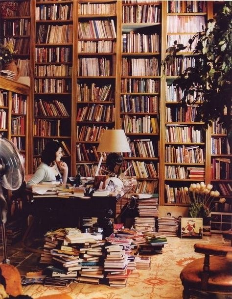 Nothing says 'I'm a library full of good books' like one where the books rarely ever stay on the shelves. Lots Of Books, Private Library, Dream Library, Beautiful Library, Library Room, Nigella Lawson, Workspace Inspiration, Writing Space, Home Libraries