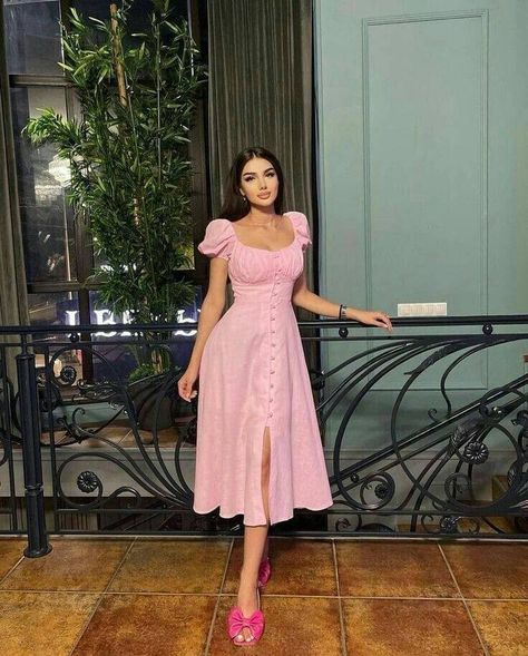 Pastel Formal Dresses, Pastel Dresses, Soft Feminine Outfits, Feminine Outfits, Beautiful Casual Dresses, Elegant Dresses Classy, Soft Feminine, Custom Size Dresses, Classy Casual Outfits