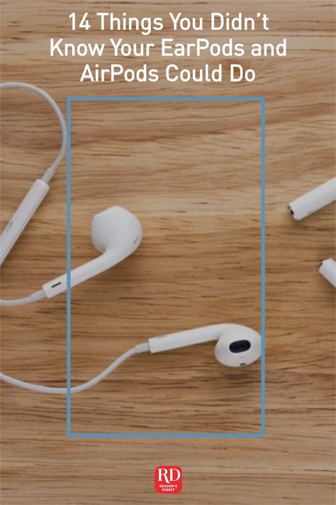 These hacks will totally change how you see those EarPods and AirPods. #airpods #earpods #apple Questions For Siri, Headphone Tricks, Apple Earpods, Iphone Headphones, Things To Ask Siri, Apple Headphone, Air Pod, Voice Recognition, Airpod Pro