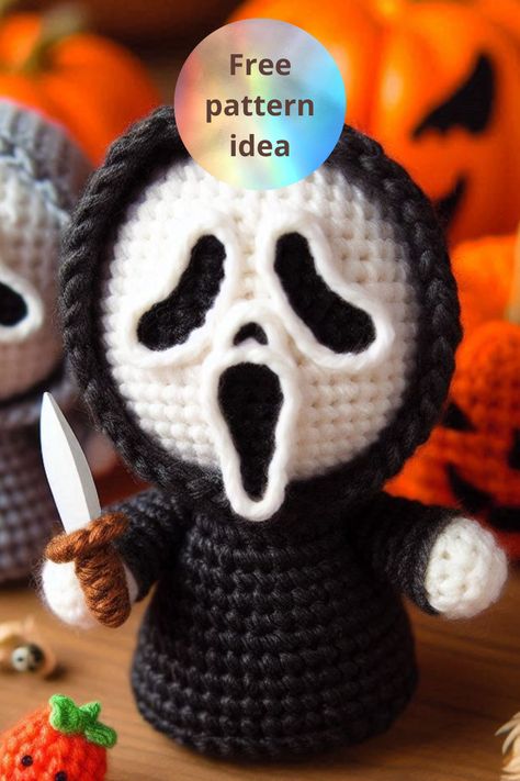 Create a spooky Amigurumi Ghostface Halloween figure with this crochet pattern, perfect for Halloween decor or as a gift for horror fans! Spooky Amigurumi, Crochet Gift Patterns Free, Halloween Sewing Projects, Halloween Figures, Halloween Sewing, Crochet Animals Free Patterns, Christmas Gift Baskets, Halloween Crochet, Craft Time