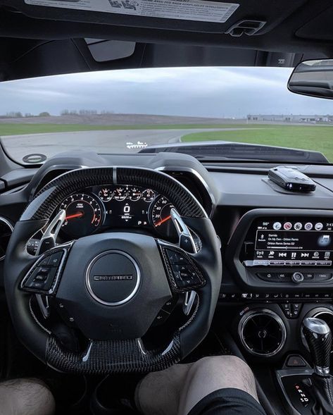 Camaro Interior Aesthetic, 2016 Camaro Ss, Zl1 Camaro, Camaro Interior, Auto Jeep, Camaro 2ss, Camaro Car, Camaro 2016, Dream Cruise