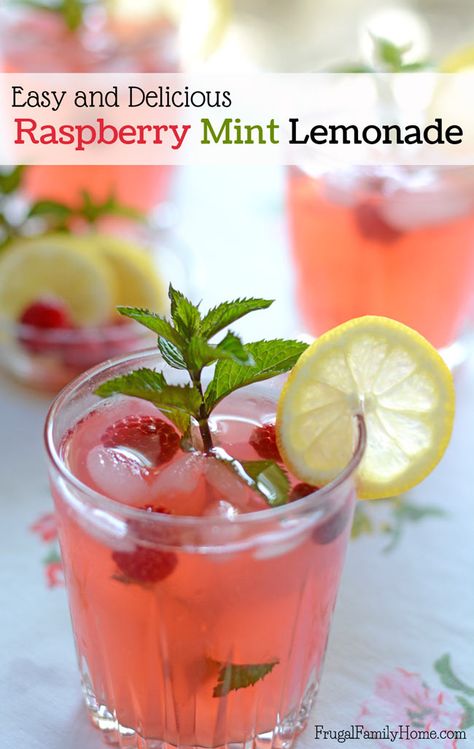 Scratch Biscuits, Best Homemade Lemonade, Mint Lemonade Recipe, Easy Lemonade Recipe, Homemade Lemonade Recipes, Summer Lemonade, Zucchini Puffer, Mint Lemonade, Thrifty Thursday