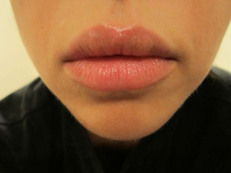 Product Review: City Lips Lip PlumpingTreatment by City Cosmetics ... Box City, City Lips, Lip Wrinkles, Lip Plumping, Full Lips, Collagen Production, Glossy Lips, Product Review, Lip Plumper