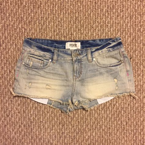 New Without Tags. Distressed Cut Off Denim Shorts. Size 4. Zipper Is Not Damaged And Fully Functional. The Last Picture Is All Of The Vs Pink Shorts Available For Sale In My Closet! Cherie Lou, Mcbling Outfits, Coquette Shorts, Pink Jean Shorts, Low Rise Denim Shorts, Low Rise Jean Shorts, Future Wardrobe, Dream Outfits, Shorts Outfits