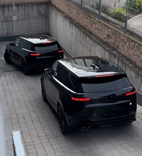 Range Rover Sport Aesthetic, Sports Cars Luxury Aesthetic, Bugatti Suv, Range Rover Aesthetic, Range Rover Sport Black, Range Rover Sv, Range Rover Black, Black Cars, Dream Cars Mercedes