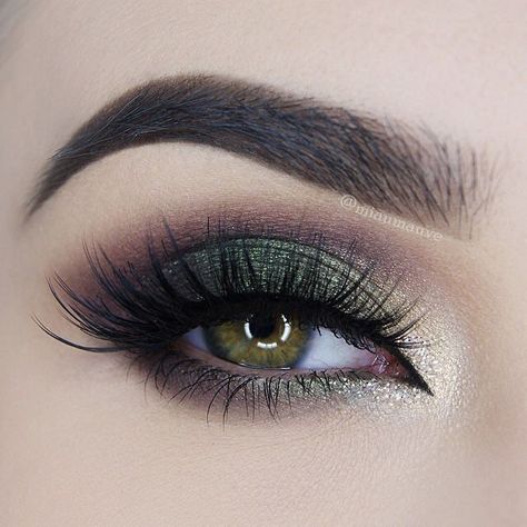 green smokey eye - sooo pretty! ~ we ❤ this! moncheribridals.com Trucco Smokey Eye, Green Smokey Eye, Eyeliner Styles, Makijaż Smokey Eye, Green Eyeshadow, Natasha Denona, Party Hair, Makeup Hacks, Pat Mcgrath