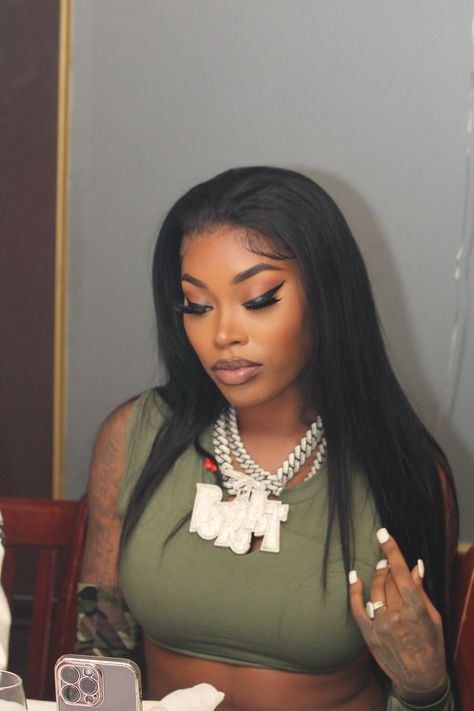 Asian Doll Rapper, Asian Doll Makeup, Ig Pfps, Asian Baby, King Von, Doll Makeup, Asian Babies, Asian Doll, Anime Warrior