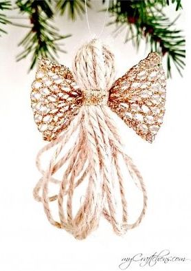 Christmas Angels Diy, Rose Gold Tree, Diy Angel Ornaments, Diy Angels, Twig Art, Natural Christmas Decor, Beaded Angels, Angel Crafts, Diy Ornaments