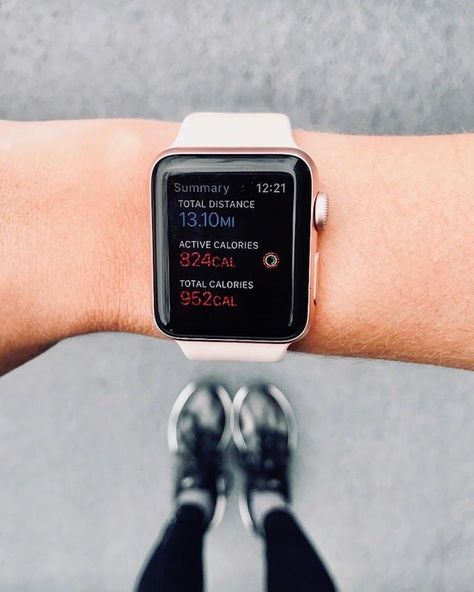 HOW I USE MY APPLE WATCH FOR FITNESS Apple Watch Fitness, Best Fitness Watch, Apple Smartwatch, Apple Watch Stand, Apple Watches, Smart Watches, Fitness Watch, Workout Aesthetic, Running Workouts