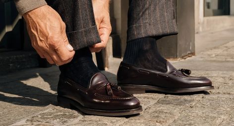 Check out our ultimate guide to tassel loafers, including our pick of the best men's tassel loafers to buy in 2022. Brown Tassel Loafers Men Outfit, Tassel Loafers Men Outfit, Loafer Outfit Men, 70s Fashion Mens, Tassel Loafers Men, Loafers Outfits, Loafers Men Outfit, Mens Tassel Loafers, Mens Suede Loafers