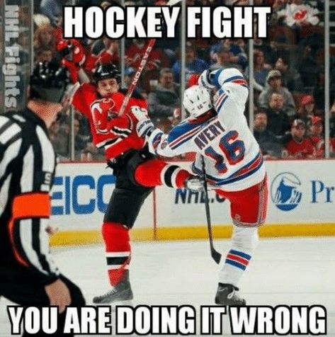 Hockey Players Funny, Lightning Hockey, Hockey Rules, Hockey Boards, Funny Hockey, Oilers Hockey, Hockey Quotes, Hockey Pictures, Rangers Hockey