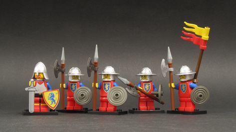 Lego Lion Knights, Lego Medieval, Lego Knights, Lego Castle, Ancient Animals, Fantasy Theme, Garage Design, Lego Minifigures, Photo Wall Art