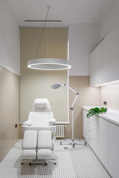 Dental Clinic Architecture, Clinic Architecture, Dental Furniture, Esthetician Room Decor, Dental Office Design Interiors, Dermatology Clinic, Spa Interior Design, Esthetician Room, Dental Design