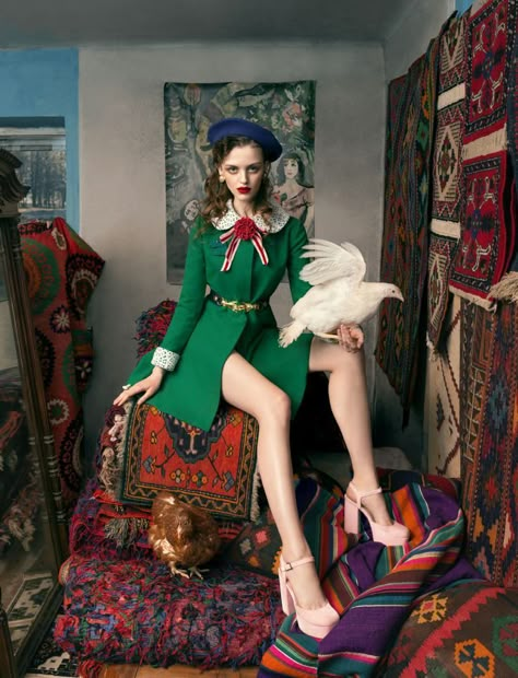 Andrey Yakovlev, Gucci Fashion Show, Woman With Hat, Inspiration Photoshoot, Color Clothes, Gucci Fashion, Rug Company, Moda Vintage, Fashion Images