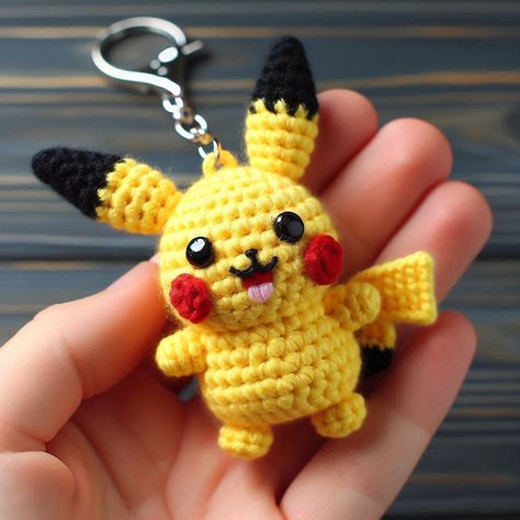 Pikachu Keychain Crochet, Free Crochet Pikachu Pattern, Crochet Totoro Keychain, Crochet Pikachu Pattern Free, Free Crochet Keychain Patterns, Pikachu Crochet Pattern, Pikachu Diy, Crochet Amigurumi Keychain, Pikachu Keychain