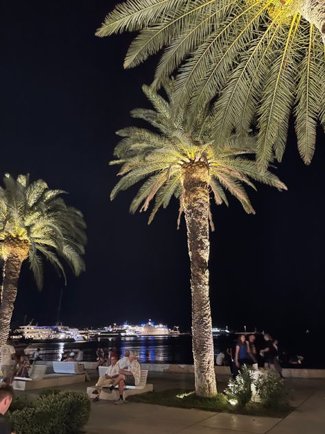 Split Croatia Beach, Porec Croatia, Fake Insta, Croatia Beach, Beach At Night, Split Croatia, Beach Night, Adriatic Sea, Insta Story