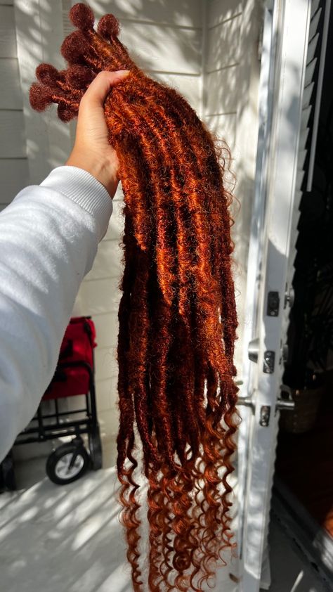 350 copper braids faux locs Copper Goddess Locs, 350 Locs, Copper Faux Locs, Ginger Faux Locs, Copper Braids, Ginger Black, Boho Locs, Ginger Hair Color, Goddess Locs