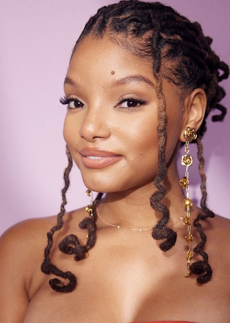 Short Locs Bridal Hairstyles, Loc Hairstyles For Formal Events, Professional Loc Hairstyles For Women, Lox Updos, Halle Bailey Locs Styles, Updo Hairstyles For Locs, Locs Formal Hairstyles, Wedding Hair Locs, Halle Bailey Hairstyles