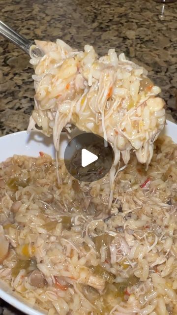 Rice Dishes For Lunch, How To Make Chicken And Rice, Boil Chicken And Rice Recipes, Smothered Chicken And Rice Recipes, Chicken Breast Meal Ideas, Bland Chicken And Rice Recipes, Seasoned White Rice Recipes, White Rice With Chicken Broth, Boiled Chicken And Rice Recipes