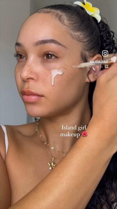 makeup tutorial, summer makeup, summer look, makeup inspo Beach Make Up Look Natural Makeup, Summer Look Makeup, Beach Makeup Tutorial, Hawaii Makeup, Beach Makeup Look, Beachy Makeup, Sunkissed Makeup, Beach Makeup, Natural Summer Makeup