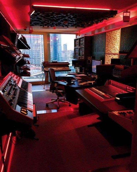 Music Studio Decor, Music Room Design, Home Recording Studio Setup, Recording Studio Setup, Home Studio Ideas, Home Music Rooms, Sound Equipment, Recording Studio Design, Recording Studio Home