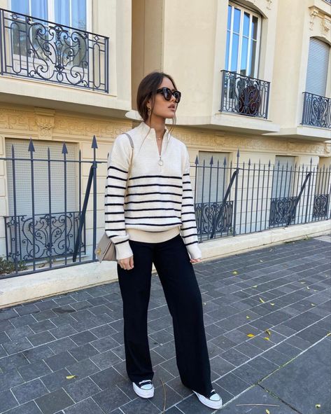 Effortless Chic Outfits Winter, Beige Striped Sweater Outfit, Beige Trainers Outfit, Outfits Con Sueter Beige, Japan Ootd Spring, Casual Saturday Outfit, Beige Cardigan Outfit, Scandinavian Outfit, Striped Sweater Outfit