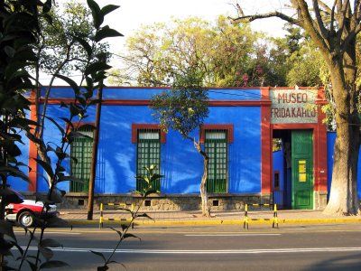 Beautiful Neighborhoods, Frida Kahlo Style, Frida And Diego, Eve Online, America Latina, Diego Rivera, Mexican Artists, The Painter, México City