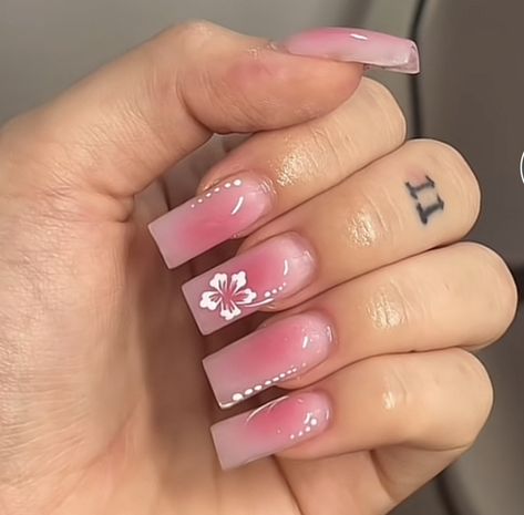 Hawaii Nails Ideas Simple, Summery Nails, Girly Acrylic Nails, Short Square Acrylic Nails, Vacation Nails, Unique Acrylic Nails, Short Acrylic Nails Designs, Pink Acrylic Nails, Square Acrylic Nails