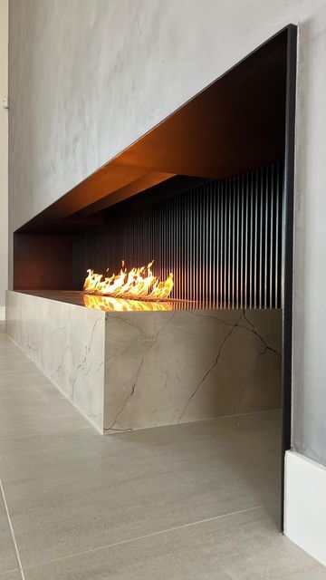 PAUL LUNDGREN on Instagram: "@infinitifireco built this incredible steel linear fireplace and @summitstoneaz cladded the hearth with Lincoln stone. @hopperfinishes applied the Venetian plaster to complete the focal point. This gave #fairwaycanyon the wow factor it needed! @aft_construction @kandqinteriors . . . . . . . #builder #construction #interiordesign #custom #marketing #promote #design #branding #logo #luxury #focus #craftsman #decor #selfpromotion #company #contractor #arizona #archit Epic Fireplace, Venetian Plaster Fireplace, Arizona Architecture, Craftsman Decor, Linear Fireplace, Stone Lamp, Apt Ideas, Silver Oak, Logo Luxury