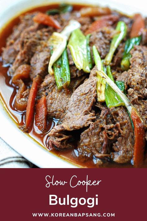 Slow Cooker Bulgogi Slow Cooker Pork Belly, Korean Bapsang, Slow Cooker Korean Beef, Korean Bbq Beef, Recipe Korean, Asian Noodle Dishes, Asian Side Dishes, Bulgogi Recipe, Garlic Chives