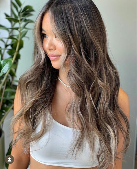 Blonde Balayage On Dark Hair, Dimensional Blonde Balayage, Asian Hair Highlights, Balayage On Dark Hair, Balayage Asian Hair, Blonde Asian Hair, Balayage Blond, Black Hair Balayage, Brown Hair Looks