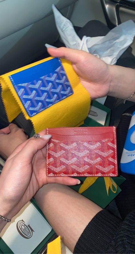 Goyard Card Holder Aesthetic, Rich Boyfriend Aesthetic, Orange Goyard, Card Holder Aesthetic, Goyard Aesthetic, Dreams Vision Board, Goyard Bag Price, Goyard Tote Price, Pink Goyard