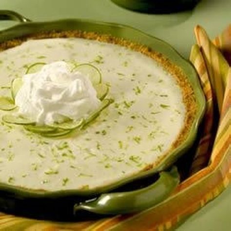 Florida Key Lime Pie Recipe, Keylime Pie Recipe, Florida Food, State Foods, Lime Pie, Key Lime Pie, Lime Wedge, Limes, Key Lime