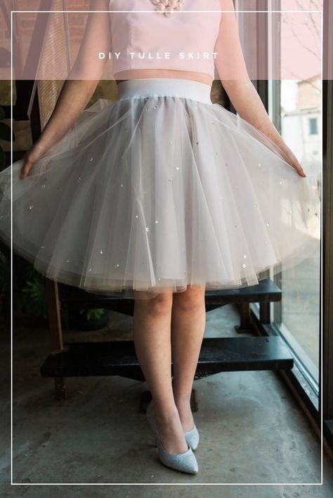 Invest in some DIY fashion that is fun and versatile! Ruffled demonstrates how to make your very own tulle skirt with rhinestones. Perfect for bridesmaids gifts and brunch with the ladies. Homemade Tulle Skirt, Easy Tulle Skirt, Diy High Low Tulle Skirt, Layered Tulle Skirt Pattern, Ballerina Skirt Diy, Tulle Tutu Skirt Kids, Tulle Skirt Diy, Tutu Skirt Diy, Tulle Skirt Pattern