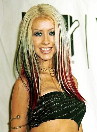 christina-aguilera-blonde-red-black-hair Christina Aguilera Hair, Black Blonde Hair, Black To Blonde Hair, Melissa Joan Hart, Bad Haircut, Hair Streaks, 90s Hairstyles, Black And Blonde, Christina Aguilera