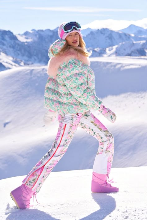 Sewing Styles, Ski Chic, Womens Snow Pants, Bregje Heinen, Apres Ski Style, Winter Princess, Winter Lookbook, Ski Lodge, Ski Fashion