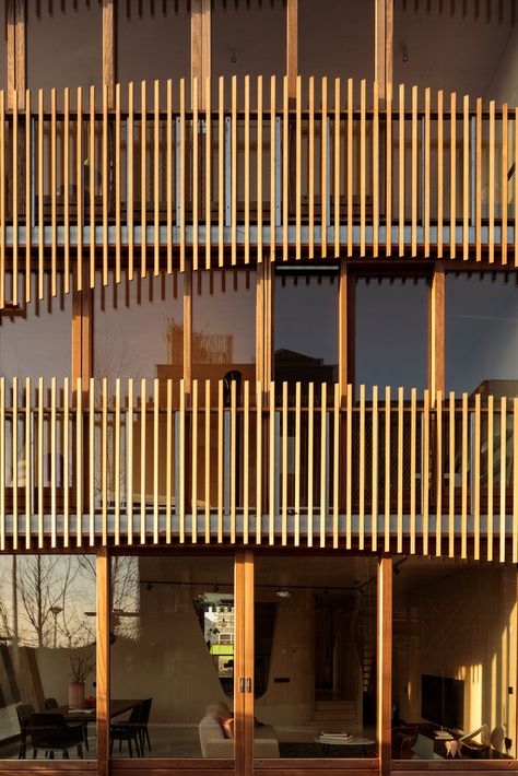 Bamboo Facade, Wood Facade, Shade Structure, Railing Design, Wooden Slats, City Design, Apartment Inspiration, Facade Design, Built Environment